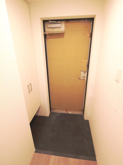 物件内観写真15　(玄関)