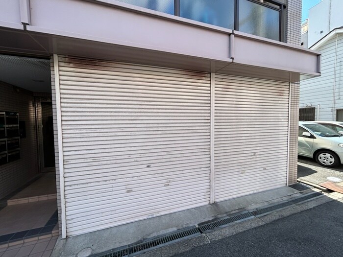 物件外観写真4　(駐車場)