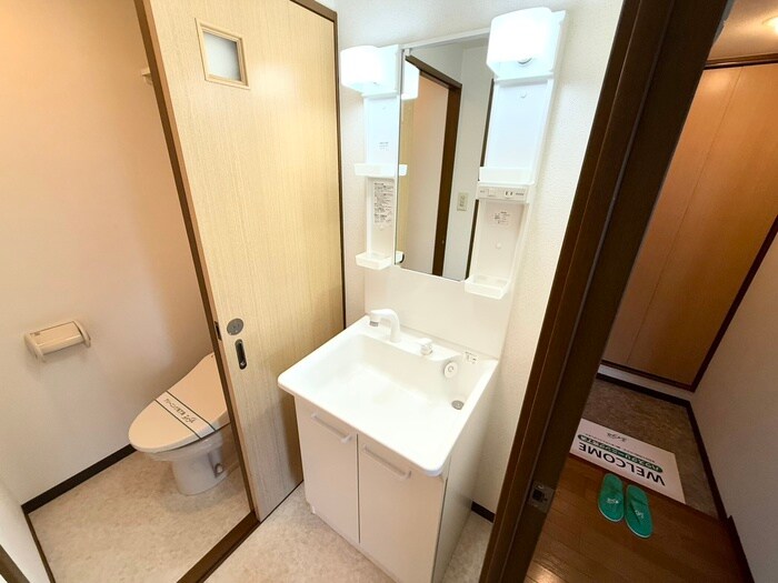 物件内観写真10　(洗面)