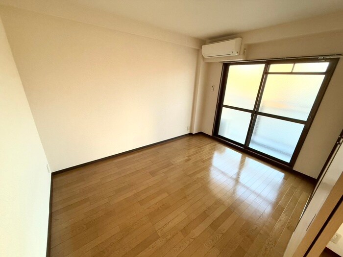 物件内観写真13　(居室)