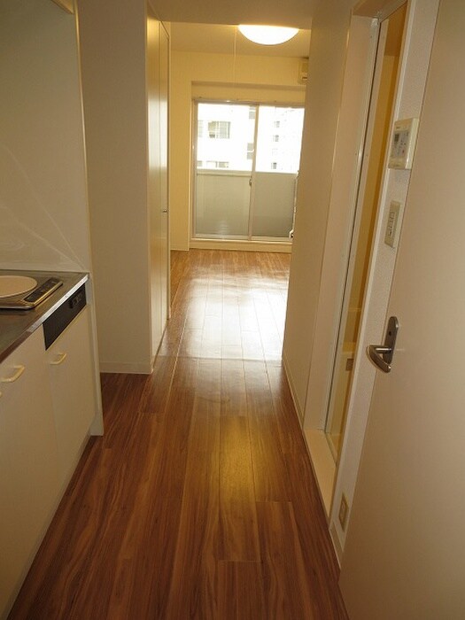 物件内観写真12　(廊下)