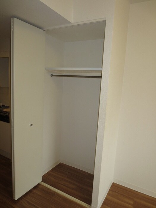 物件内観写真15　(収納)