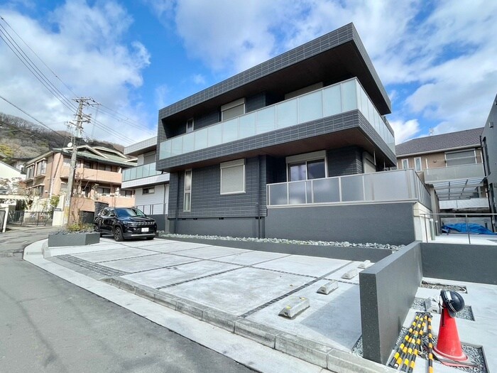 物件外観写真2　(外観写真)