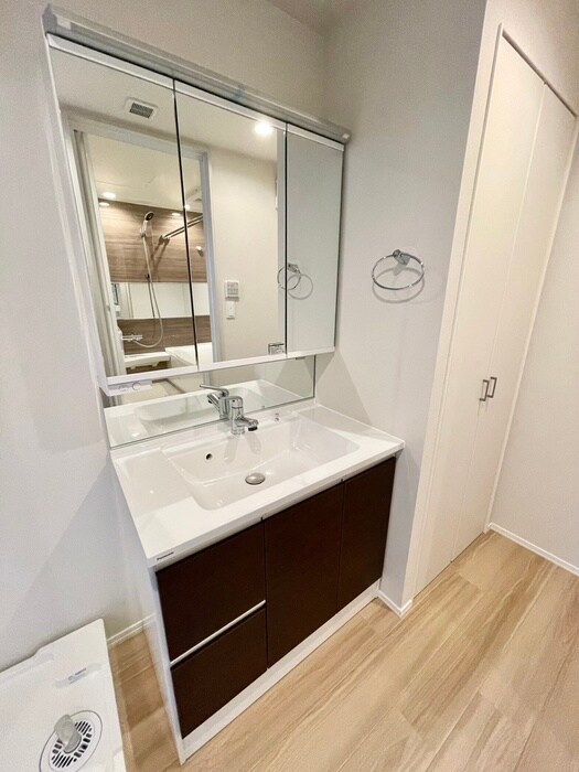 物件内観写真12　(洗面)