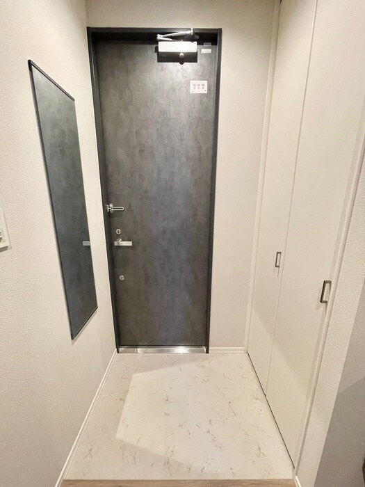 物件内観写真15　(玄関)