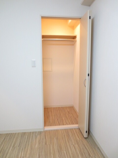 物件内観写真9　(収納)