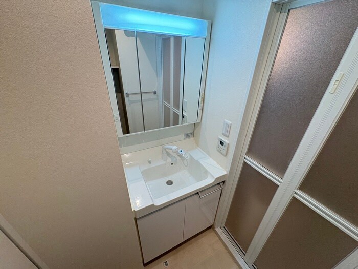 物件内観写真12　(洗面)