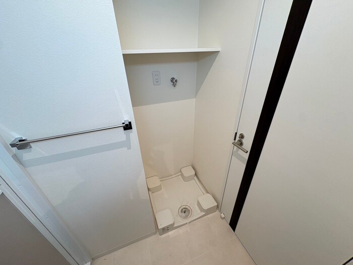 物件内観写真15　(洗濯機置場)