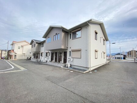 エルメゾン・ブランカ外観写真