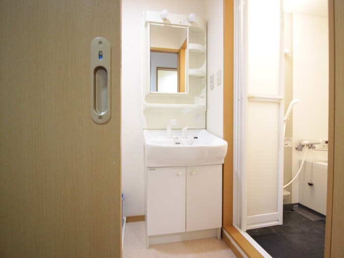 物件内観写真13　(洗面)