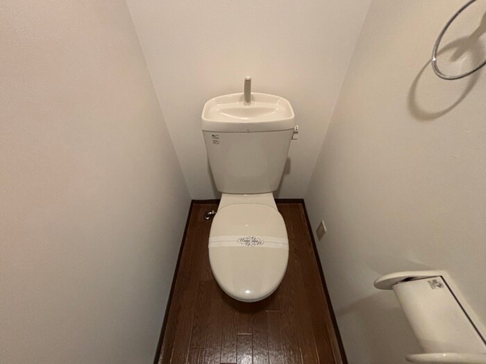 物件内観写真13　(トイレ)