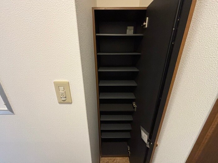 物件内観写真20　(靴箱)