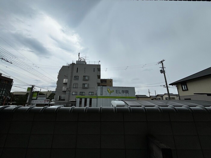 物件内観写真22　(室内からの展望)