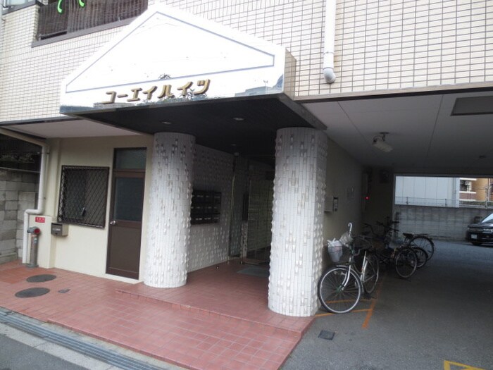 物件外観写真5　(エントランス部分)