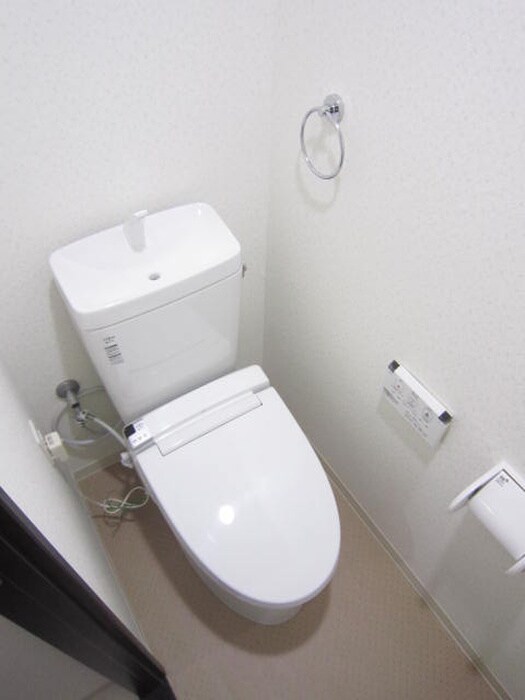 物件内観写真12　(トイレ)