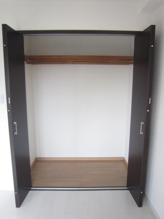 物件内観写真13　(収納)