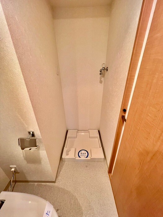 物件内観写真19　(洗濯機置場)