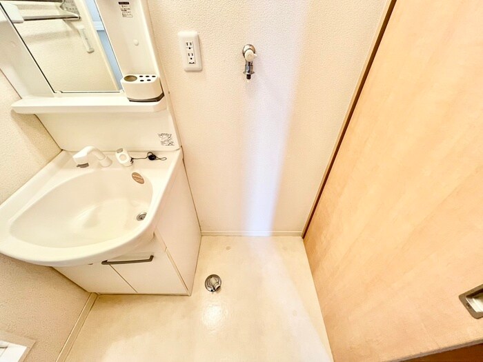 物件内観写真17　(洗濯機置場)