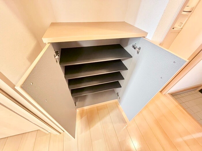 物件内観写真21　(靴箱)