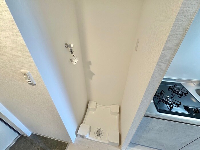 物件内観写真13　(洗濯機置場)