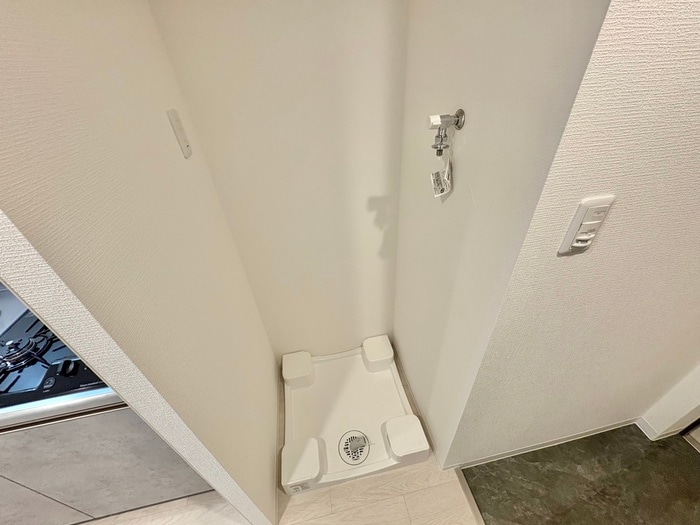 物件内観写真13　(洗濯機置場)