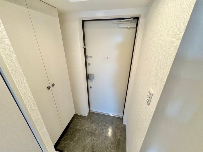 物件内観写真14　(玄関)