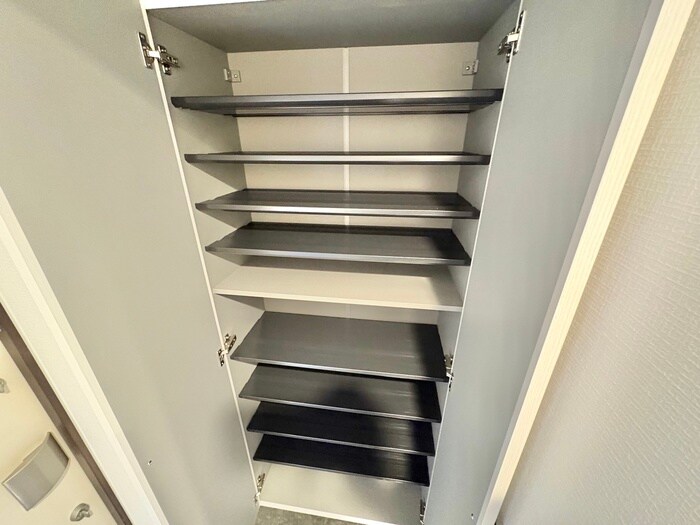 物件内観写真15　(靴箱)