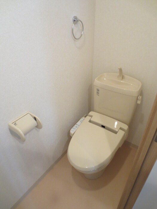 物件内観写真11　(トイレ)