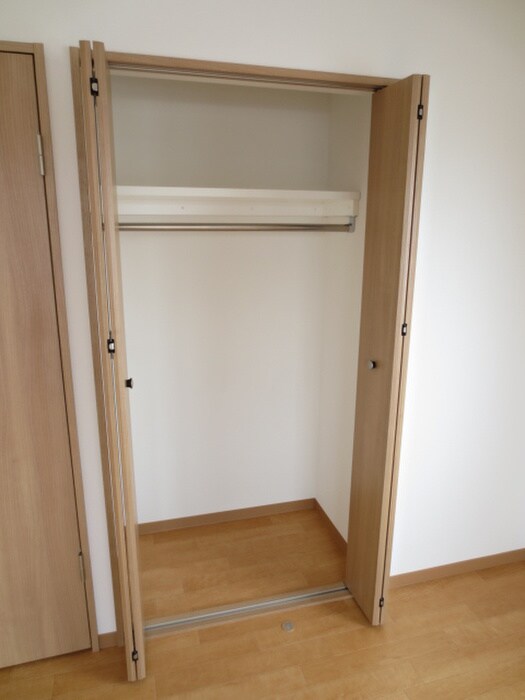 物件内観写真13　(収納)