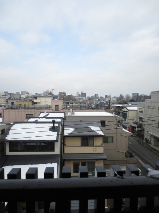 物件内観写真15　(室内からの展望)