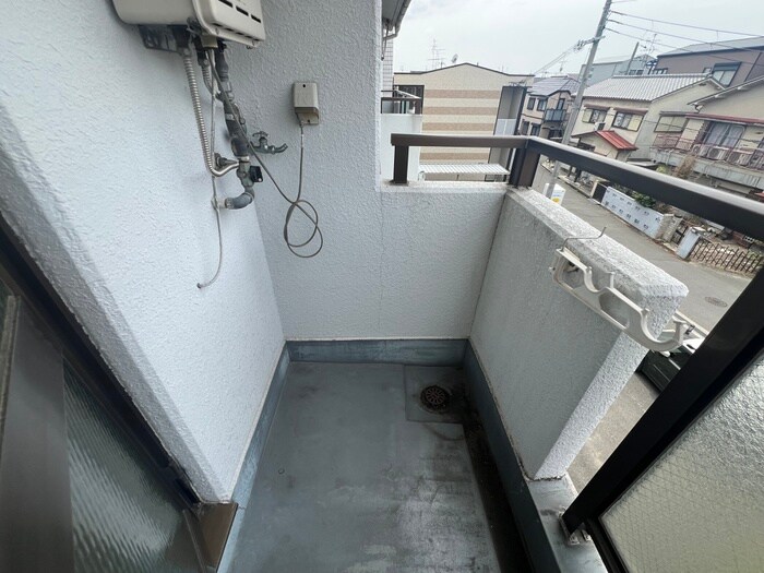 物件内観写真10　(洗濯機置場)