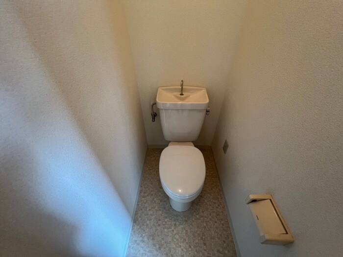 物件内観写真11　(トイレ)