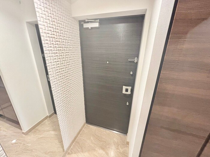 物件内観写真14　(玄関)