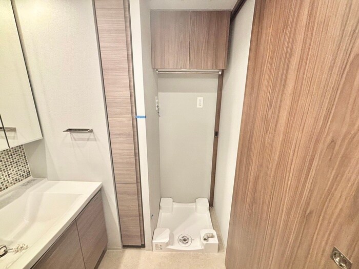 物件内観写真18　(洗濯機置場)