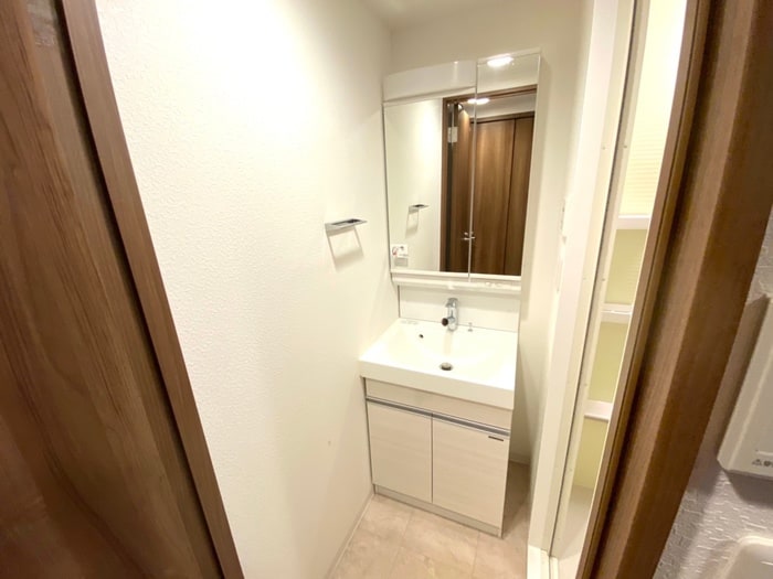 物件内観写真11　(洗面)