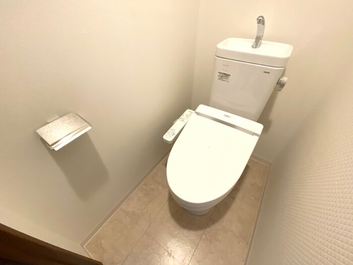 物件内観写真13　(トイレ)