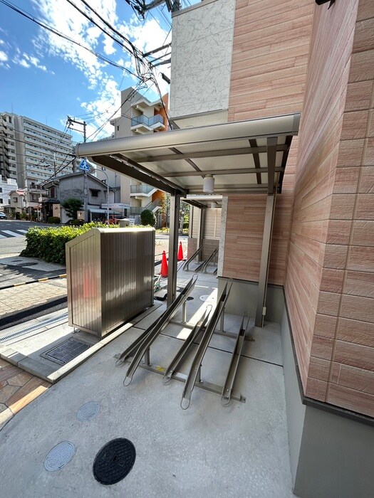 物件外観写真3　(駐輪場)