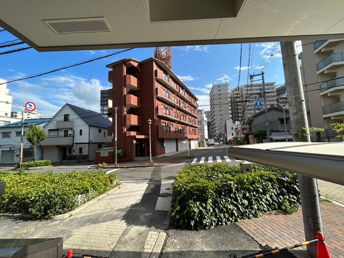 物件内観写真20　(室内からの展望)