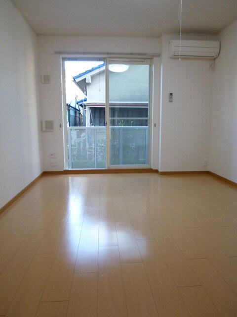 物件内観写真13　(居室)