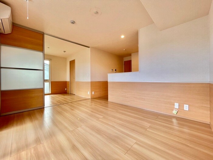 物件内観写真7　(居室)