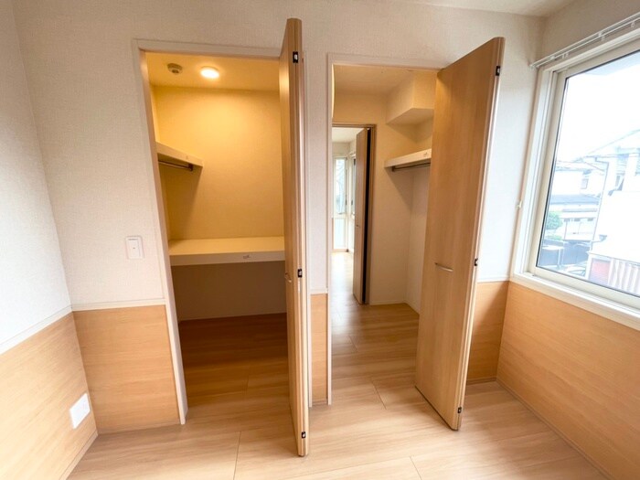 物件内観写真12　(収納)
