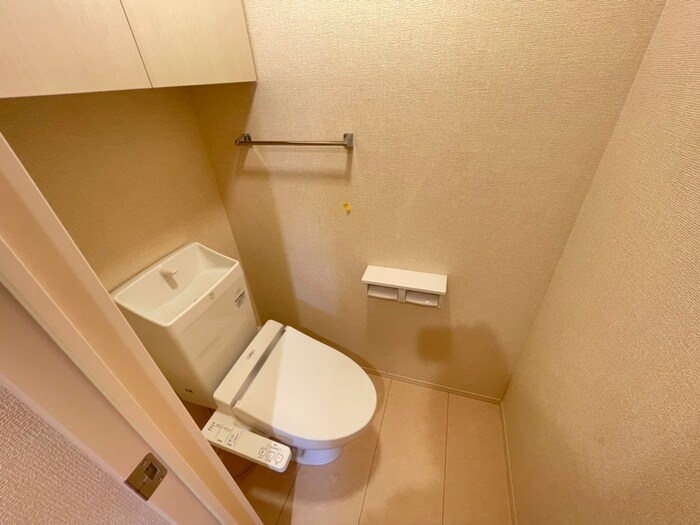 物件内観写真16　(トイレ)