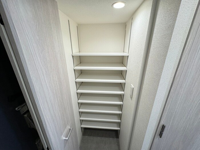 物件内観写真15　(靴箱)