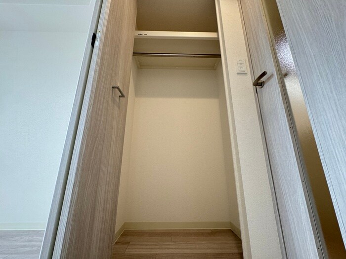 物件内観写真21　(収納)