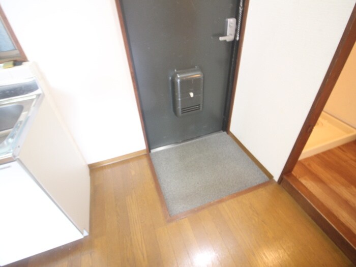 物件内観写真15　(玄関)