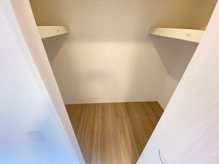 物件内観写真11　(収納)