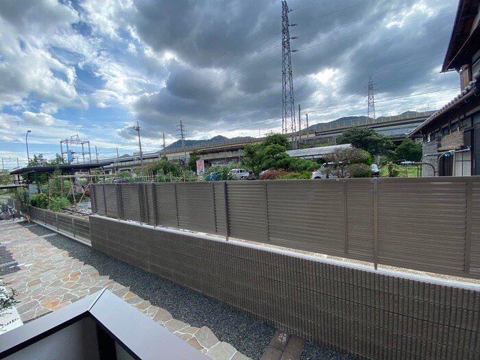 物件内観写真16　(室内からの展望)