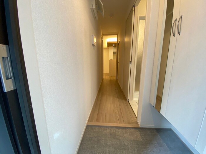 物件内観写真18　(廊下)