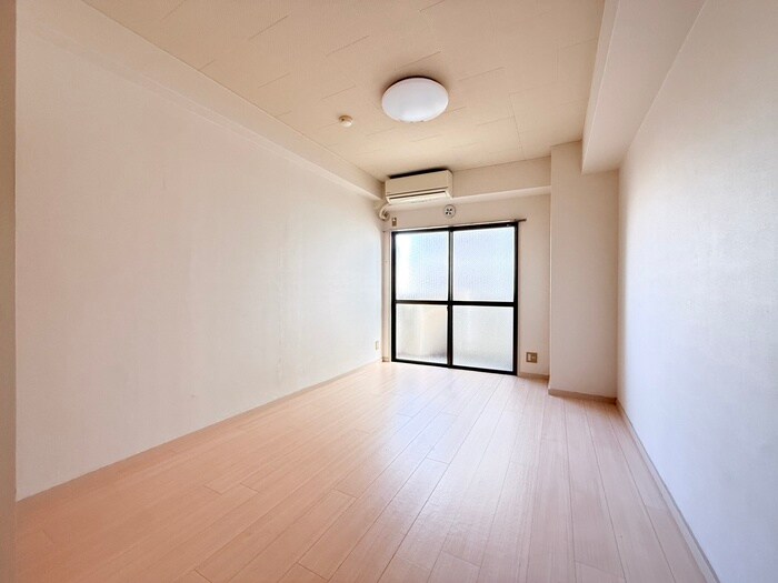 三国ＤＥＮＯビルの居室