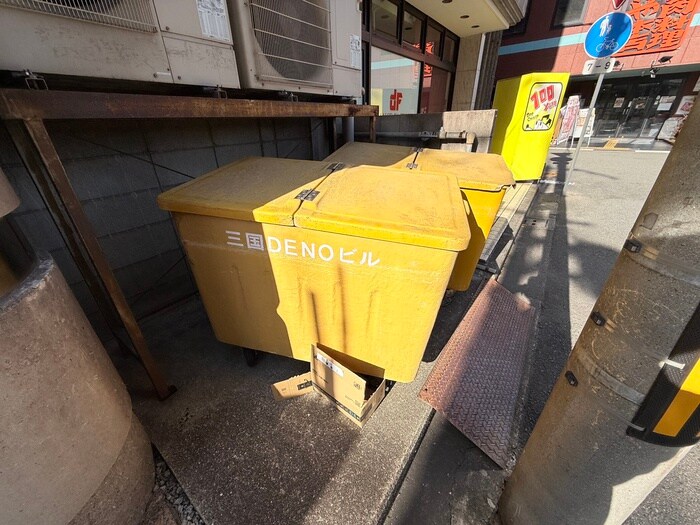 物件外観写真4　(建物設備)